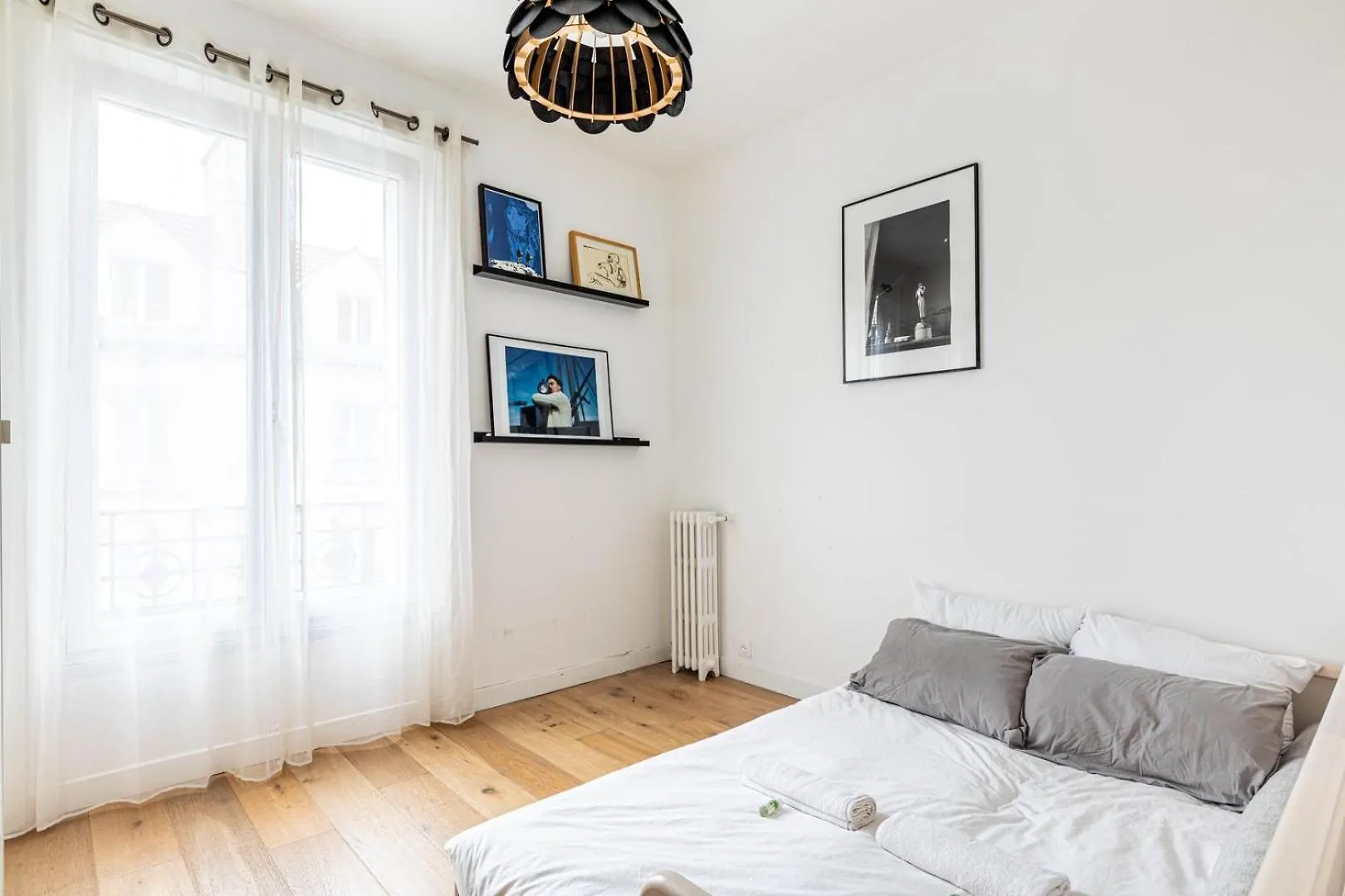 Guestready - Bright Retreat With A Terrace Appartement Parijs